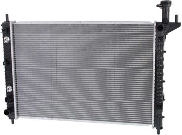 Buick, Chevrolet, GMC, Saturn Radiator, Acadia 07-17/Enclave 08-17 Radiator, Heavy Duty Or Tow Pkg | Replacement P13007